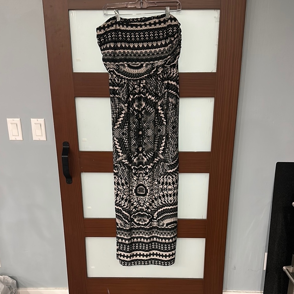 Black and Cream Patterned Strapless Dress